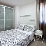 Hotel apartamentowy Miriam & 3*