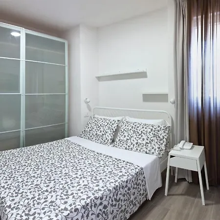 Hotel apartamentowy Miriam & 3*