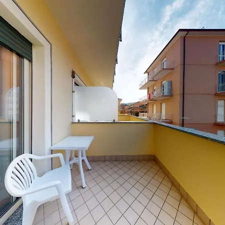 Miriam & Aparthotel 3*