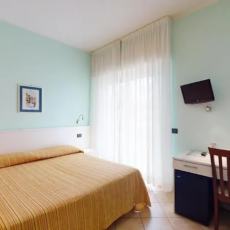 Miriam & Aparthotel 3*