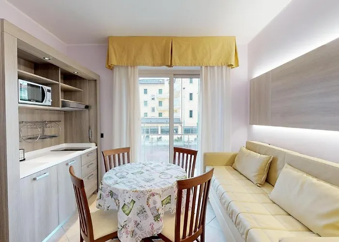 Apartmanhotel Miriam & 3*