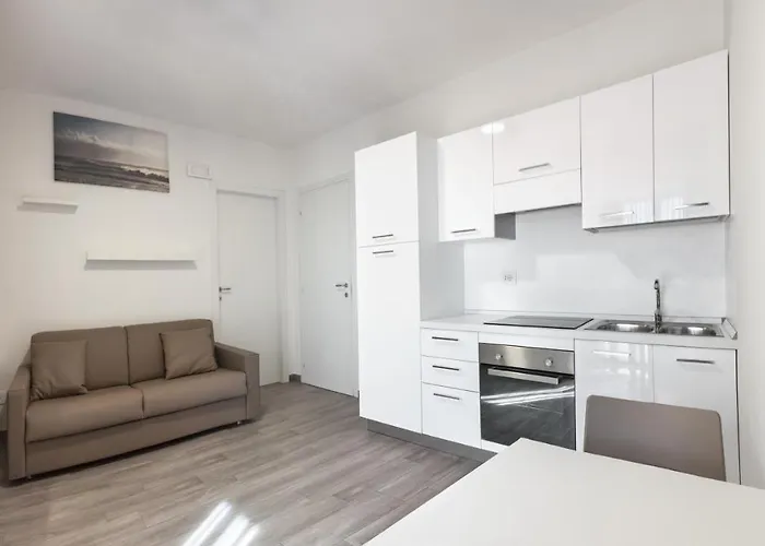 Miriam & 3* Pietra Ligure