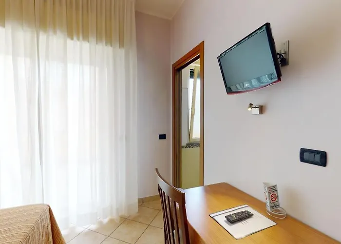 Miriam & Apartmanhotel 3*