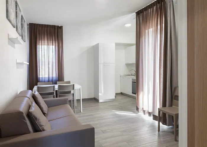 Miriam & Apartmanhotel 3*