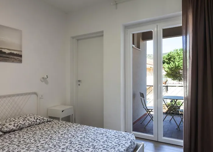 Miriam & Pietra Ligure