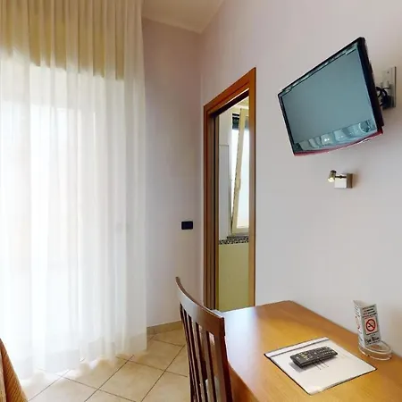 Miriam & Apart-hotel 3*