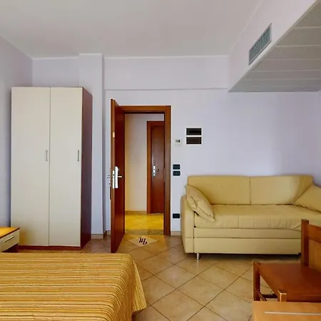 Miriam & Pietra Ligure