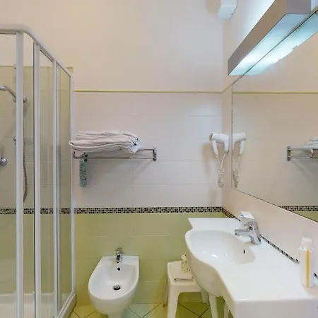 Miriam & Apartmanhotel 3*