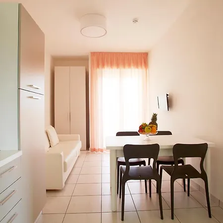 Miriam & 3* Pietra Ligure