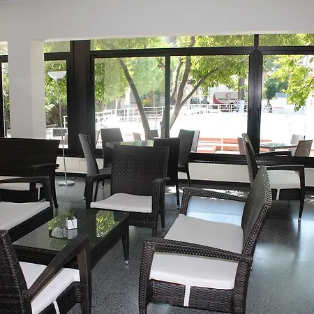 Miriam & 3* Pietra Ligure