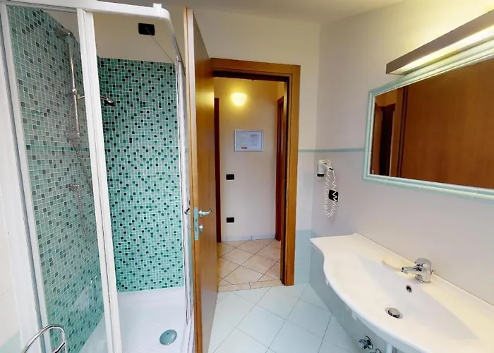 Miriam & 皮特拉利古